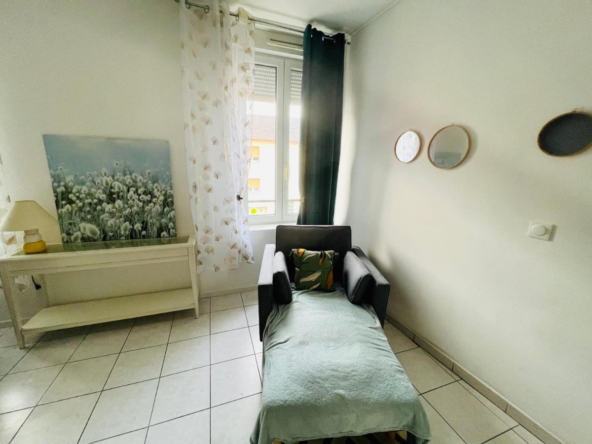 Apartament La Plume Wifi Parking Un-Sejour-A-Part Clouange Zewnętrze zdjęcie